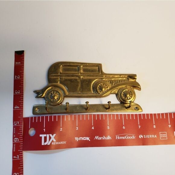 Brass Key Holder - Picture 3 of 4